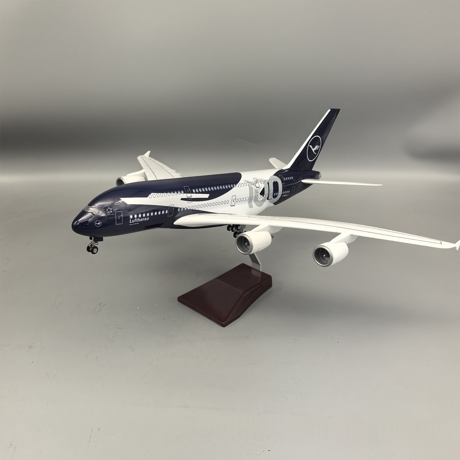 Yeni 45cm Lufthansa A380 100 Y - Party Games New Year incelemesi ve fiyatı