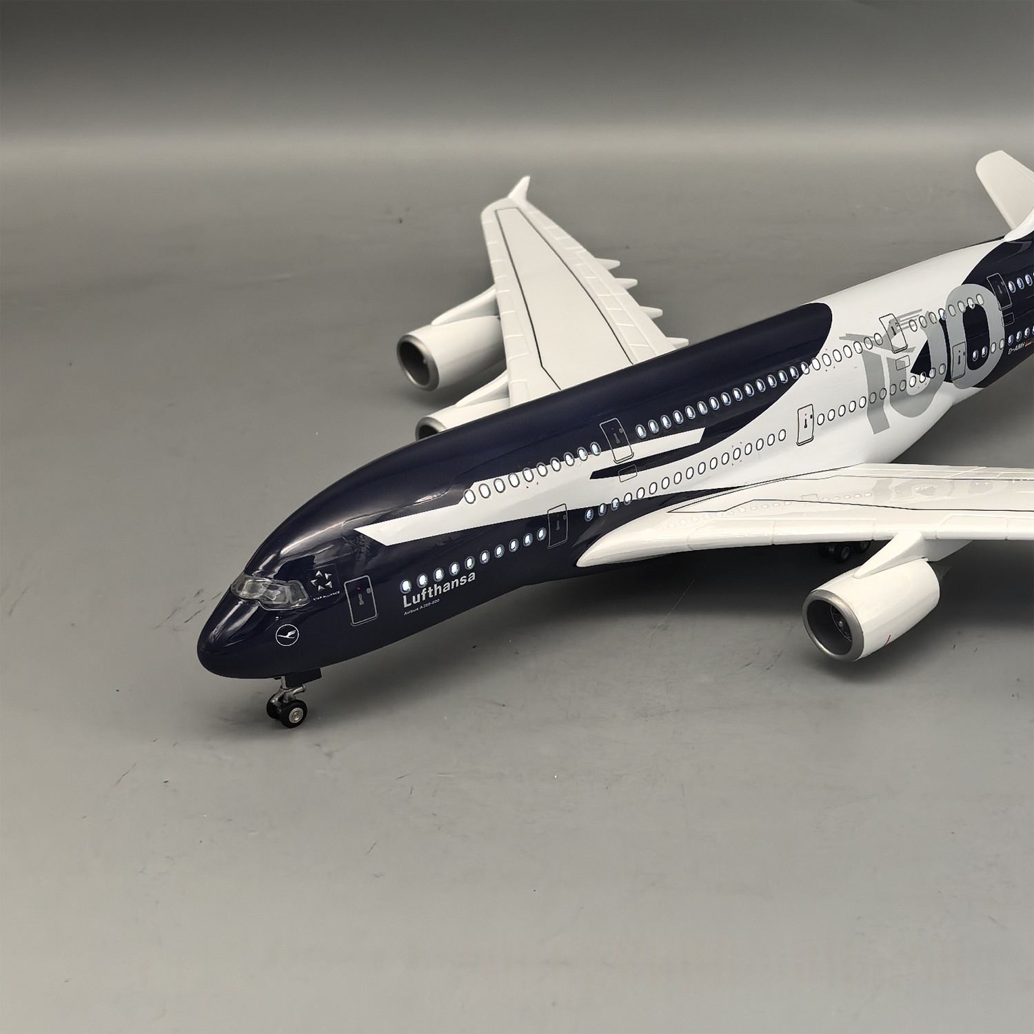 Yeni 45cm Lufthansa A380 100 Y - Party Games New Year incelemesi ve fiyatı