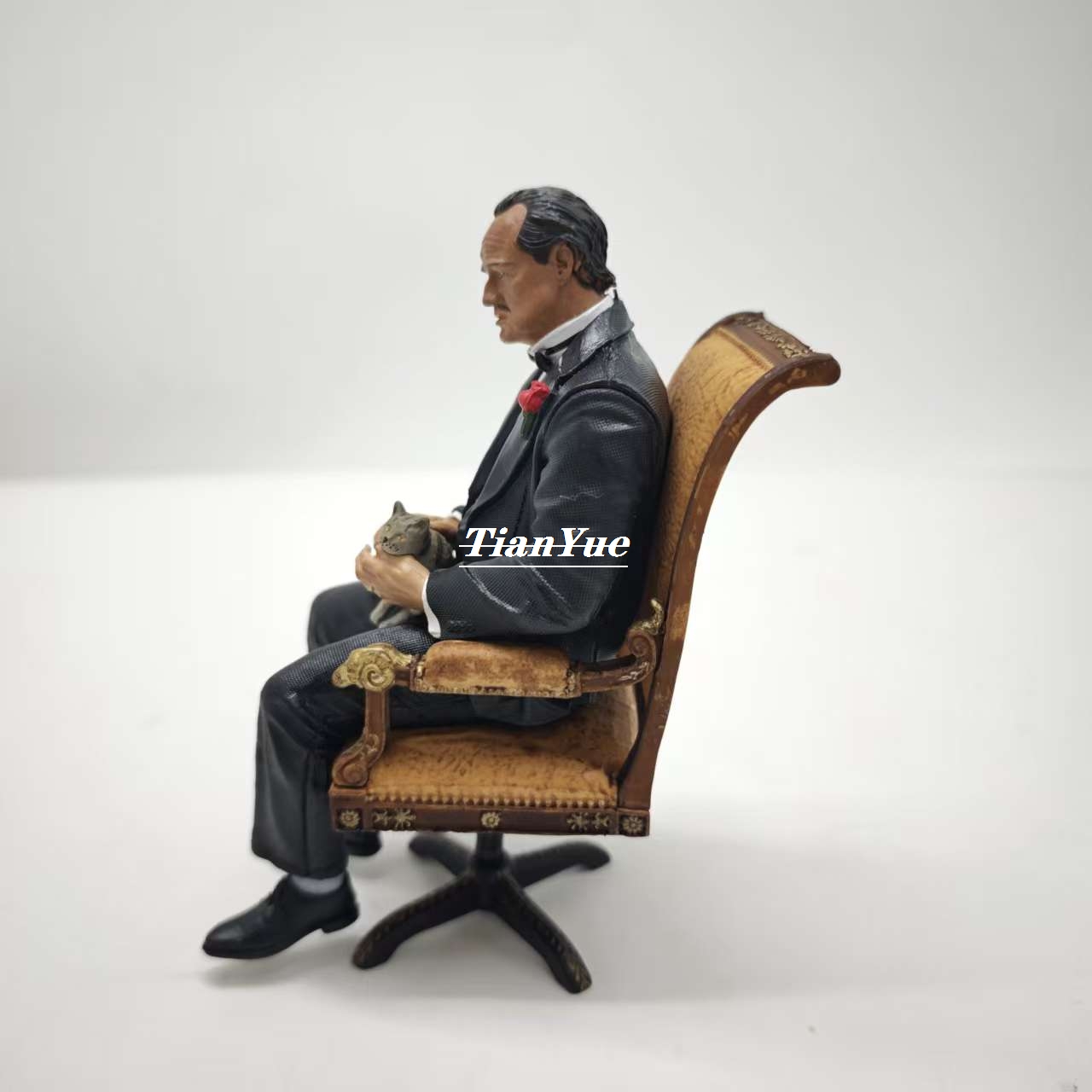 Mafya Baba Vito Corleone PVC f - Party Games Mafia incelemesi ve fiyatı